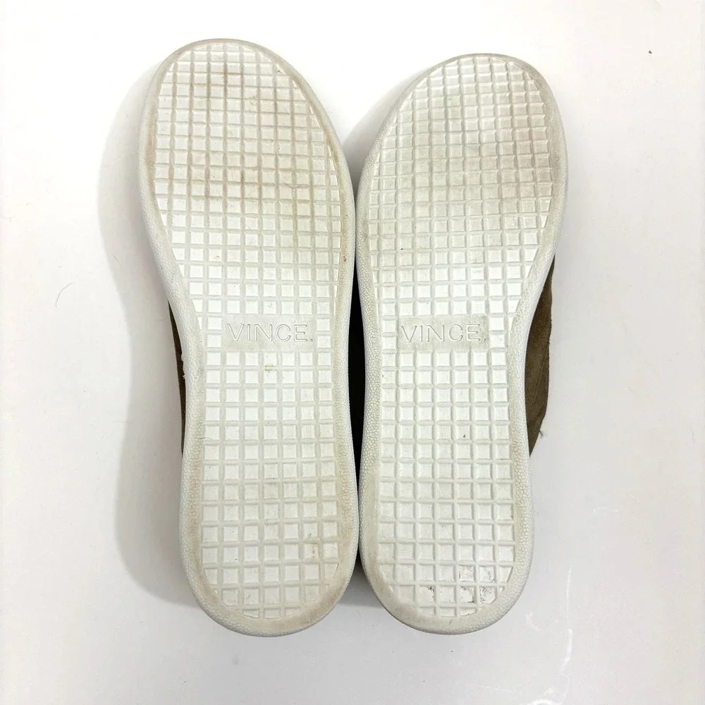 Vince Slip On Suede Leather Shoes Womens‎ Size 8 38 Beige Casual Flats Sneakers